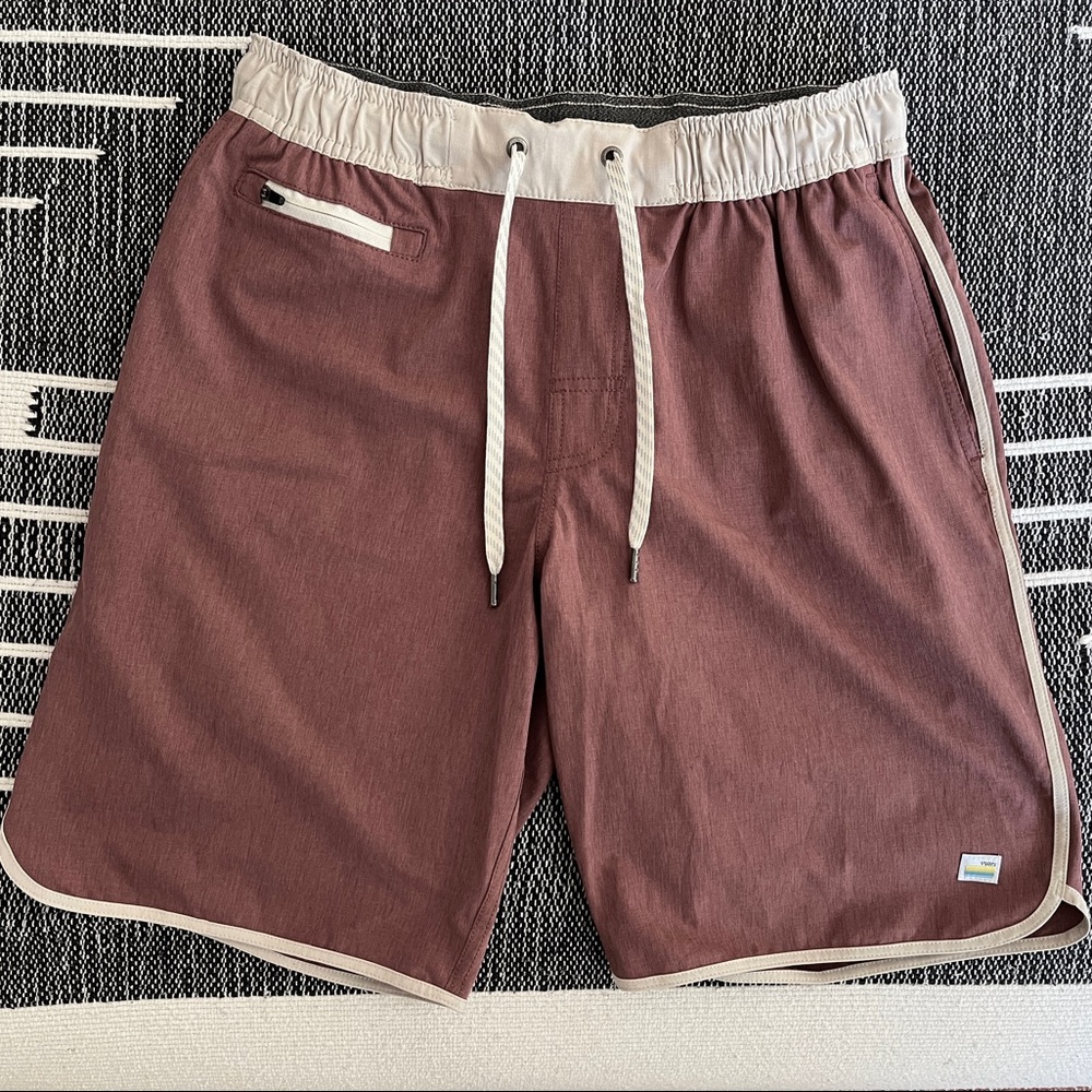 Vuori Banks Short Terracotta Linen Texture Small